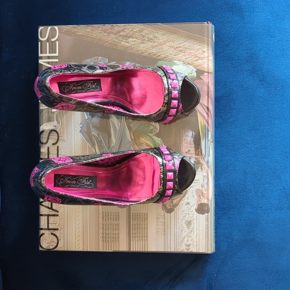 Iron Fist Ladies Muerte Punk Princess Platform in colour Pewter Metallic Size 6 - Picture 6 of 8